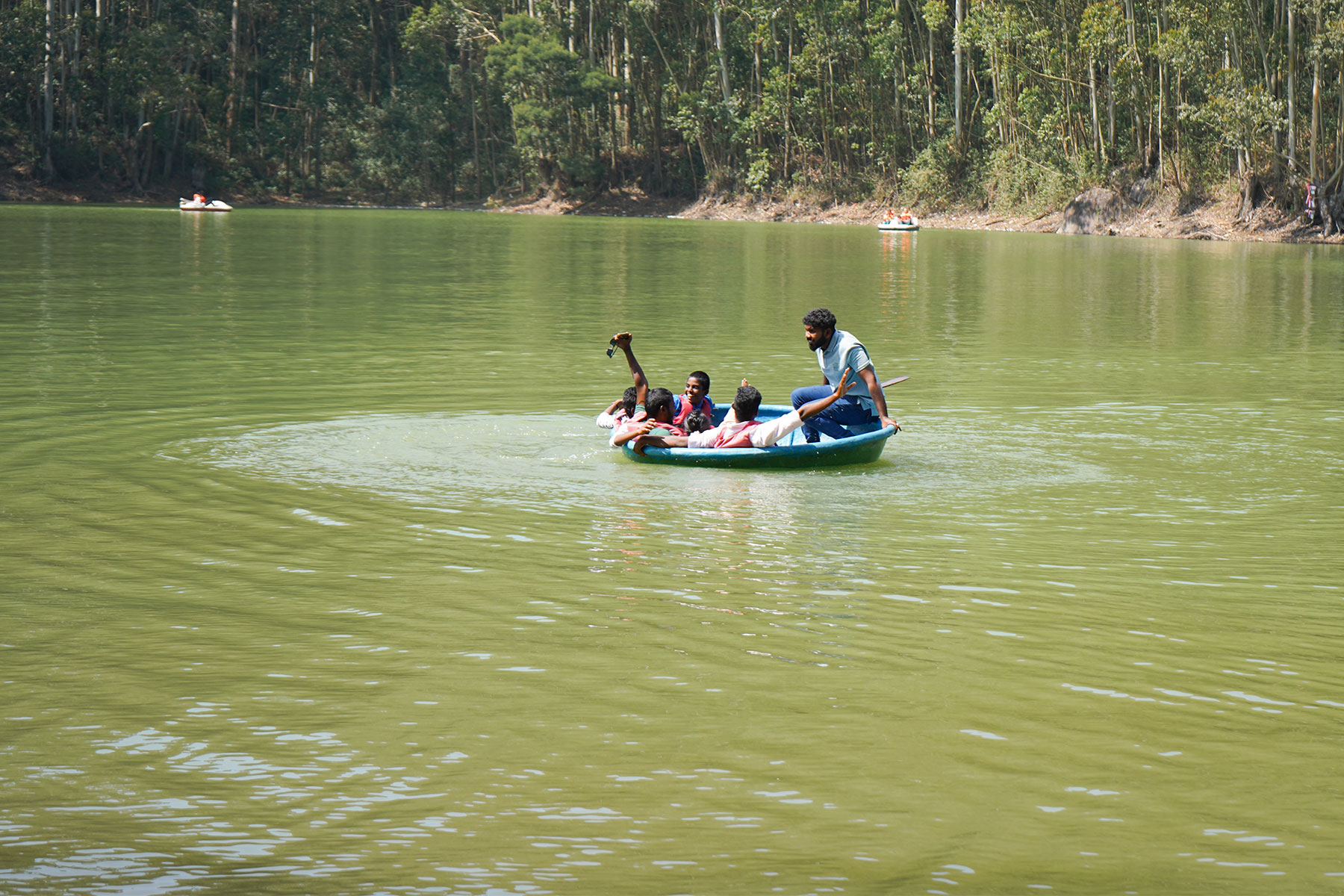 Eco-point--kids-enjoying-in-boat-munnar-kerala-india-firstman.earth