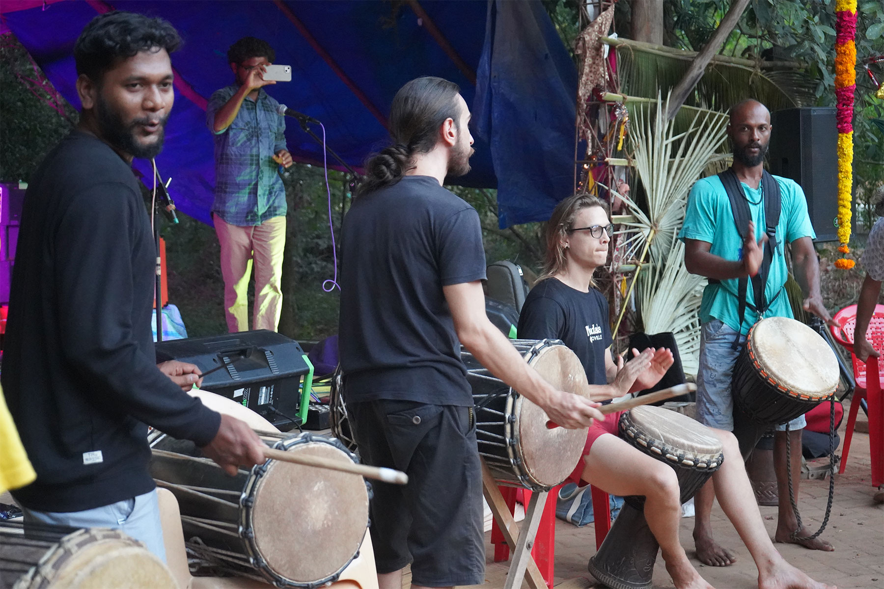 music-festivel-auroville-tamilnadu-india-firstman.earth