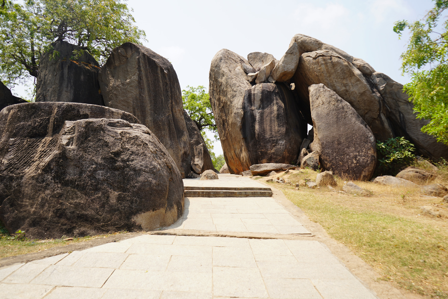 rock - Mahabalipuram - Tamilnadu - India - firstman.earth