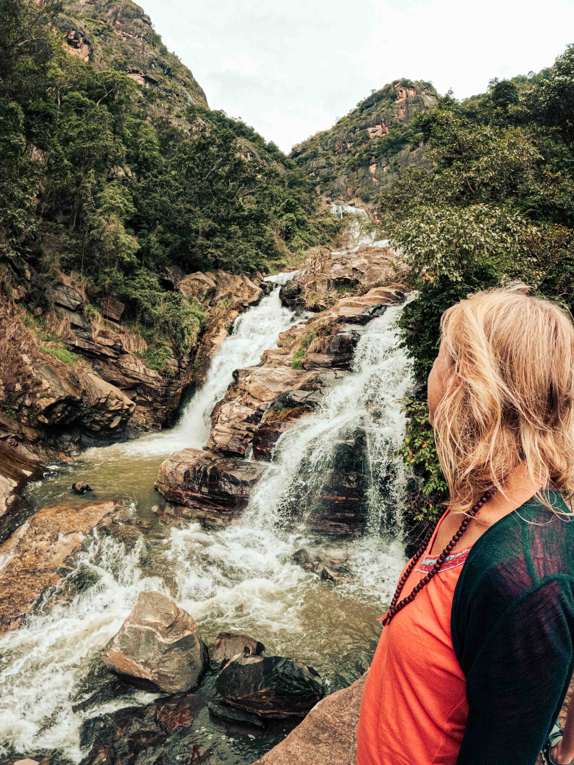 Kuda Ravana Ella waterfall, Ella, srilanka